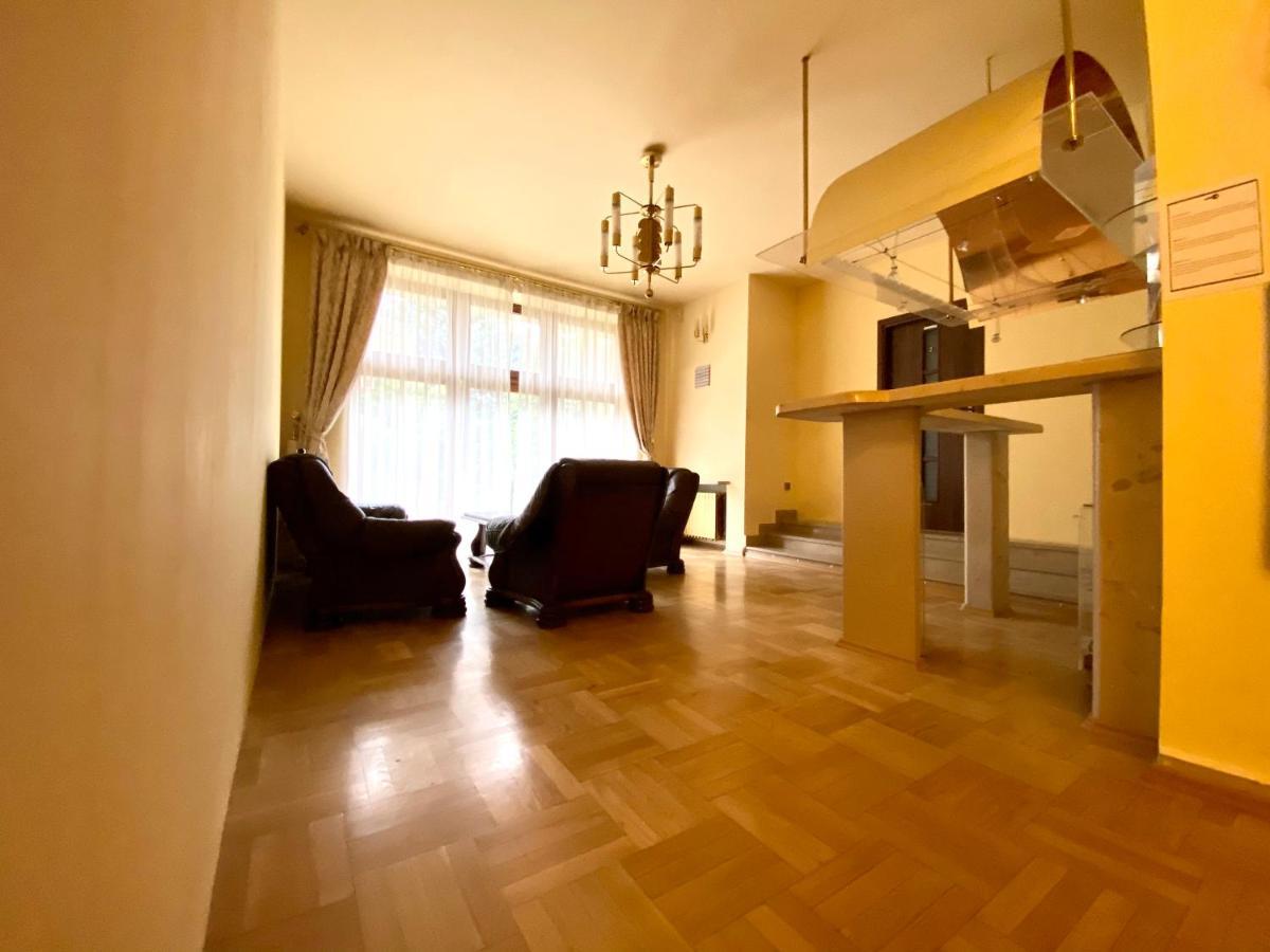 Pokoje Rezydencja Parysa Lublin Exterior foto